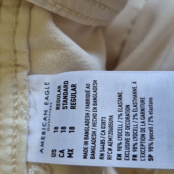 American Eagle Casual Cargo Wide Leg  Cream Pants, Size 18 - Picture 12 of 12